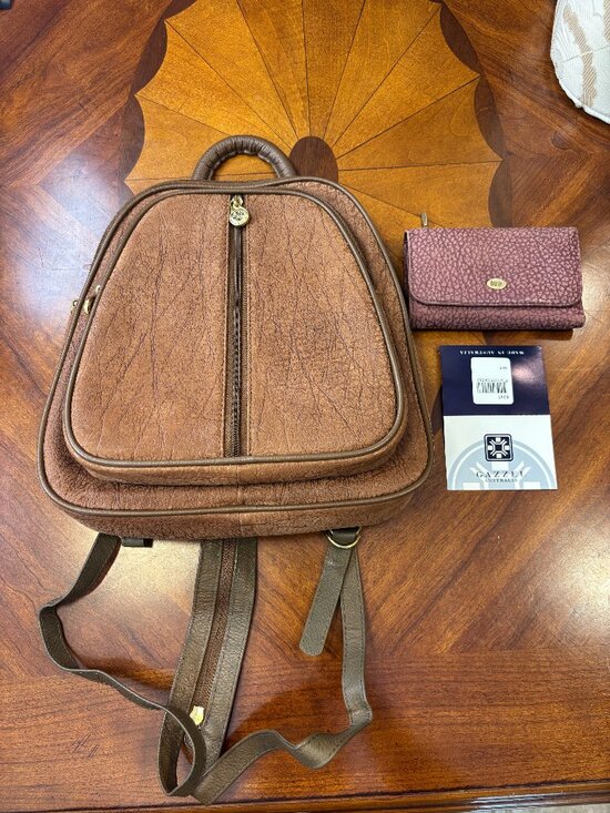 Australian Kangaroo Leather Bundle: Gazzel Convertible Backpack + Bush Wallet main image 14